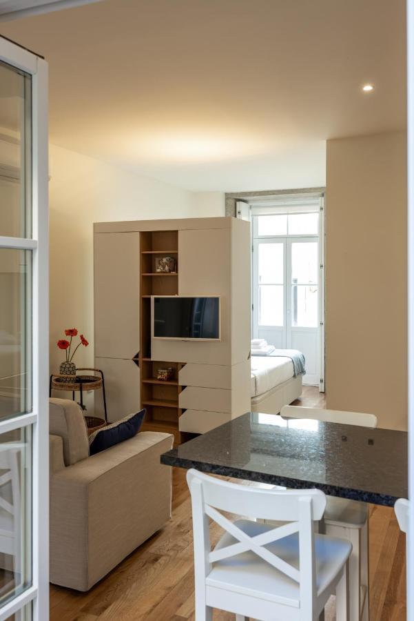 Bright Studio With Terrace Порту Экстерьер фото