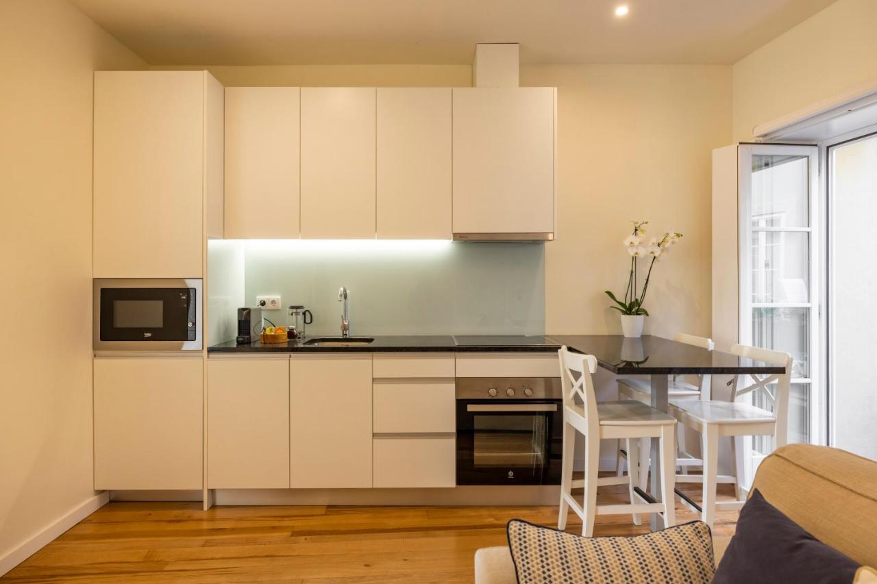 Bright Studio With Terrace Порту Экстерьер фото
