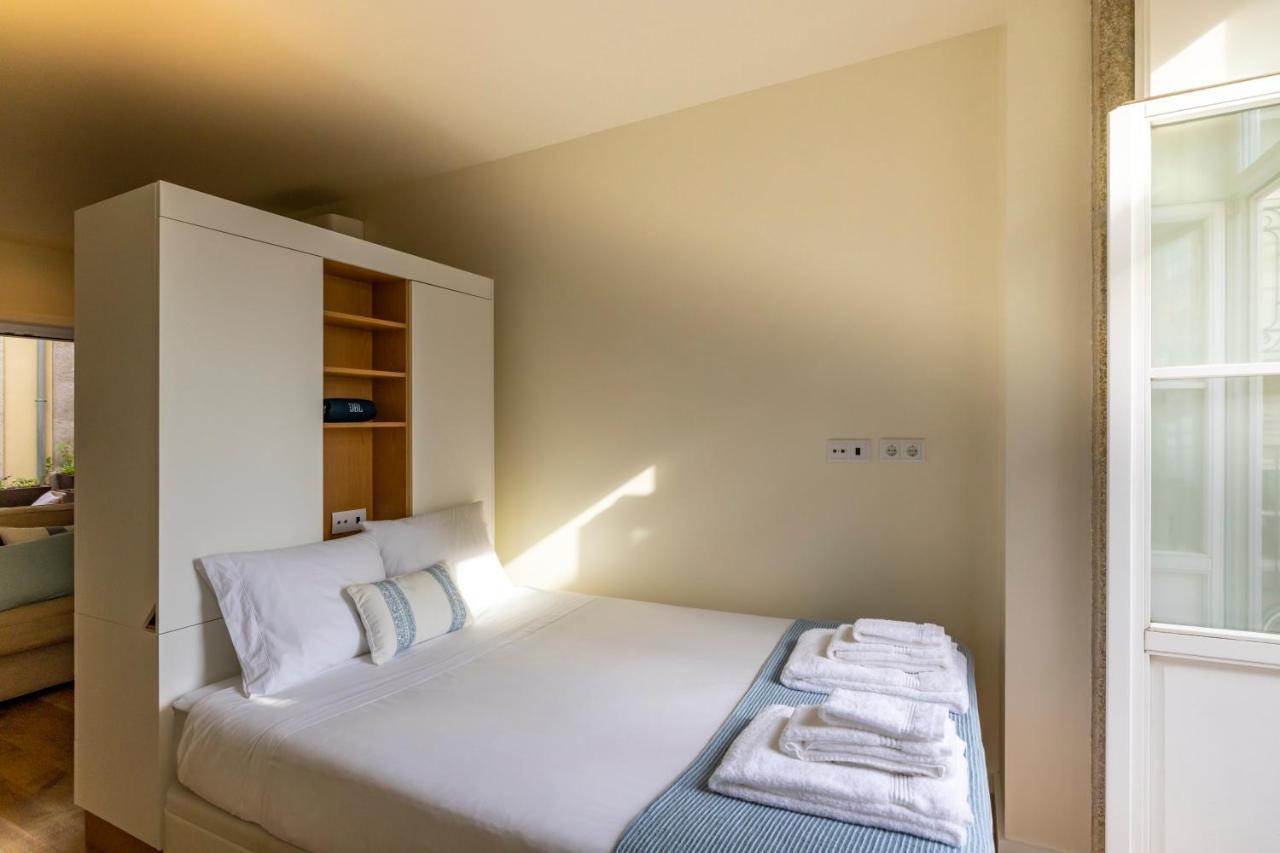 Bright Studio With Terrace Порту Экстерьер фото