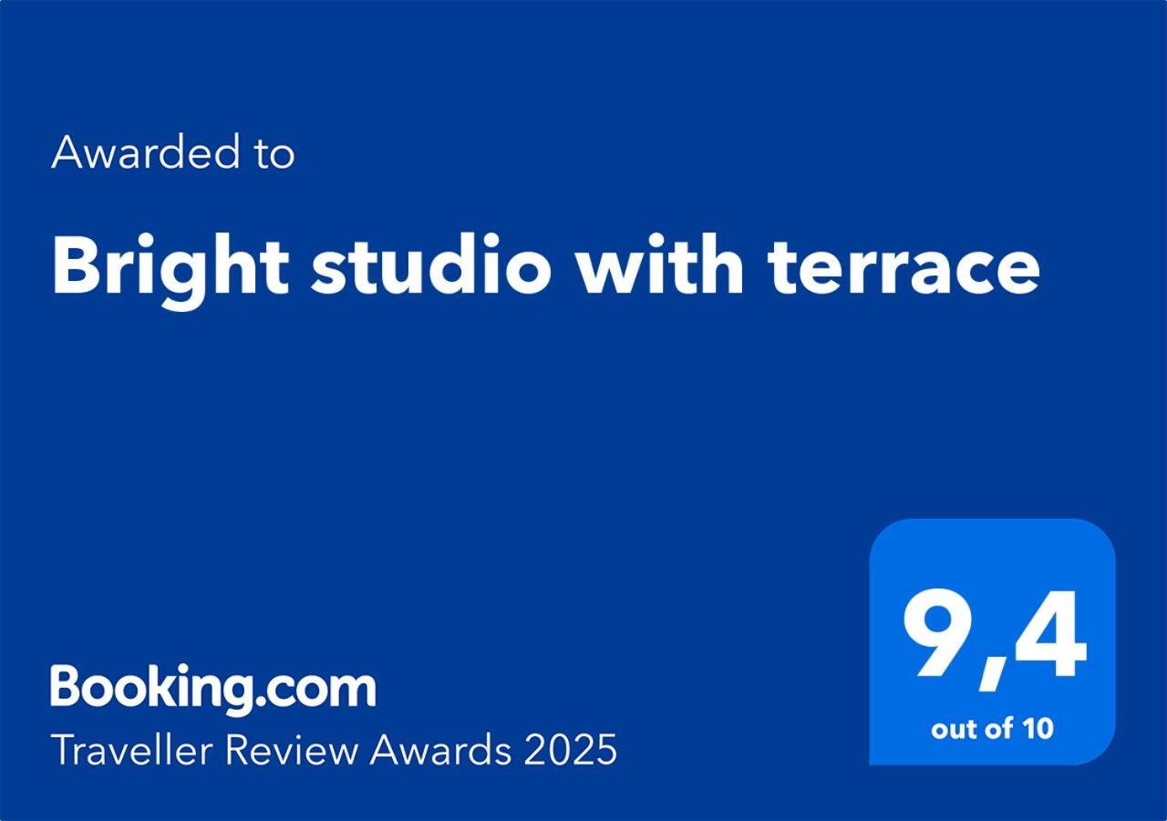 Bright Studio With Terrace Порту Экстерьер фото